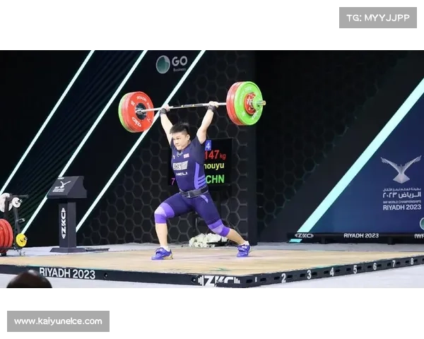 广西举重队梁小梅全运会摘银 抓举120公斤创个人最佳 广西举重队梁小梅全运会摘银 抓举120公斤创个人最佳